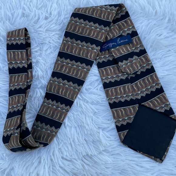 Geoffrey Beene Men Tie 100% Silk Neck Tie Classic Ties Made in USA - Picture 3 of 12